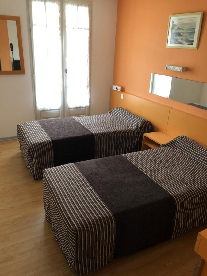 Hotel Au Petit Languedoc Lourdes Kültér fotó
